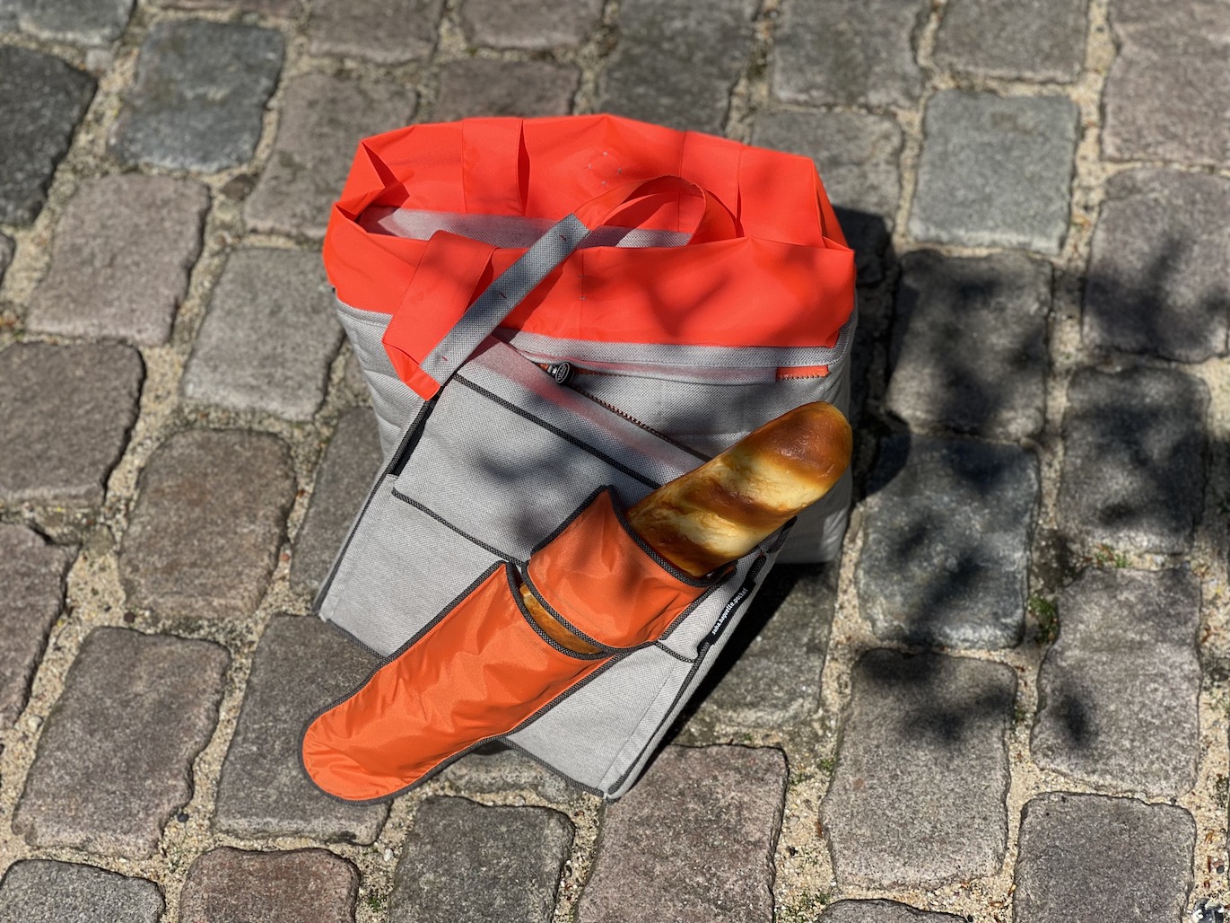 suba.baguette.pocket angezippt an eine suba.001.bag