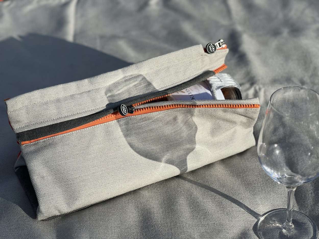 suba.coldbottle.pocket leicht geöffnet