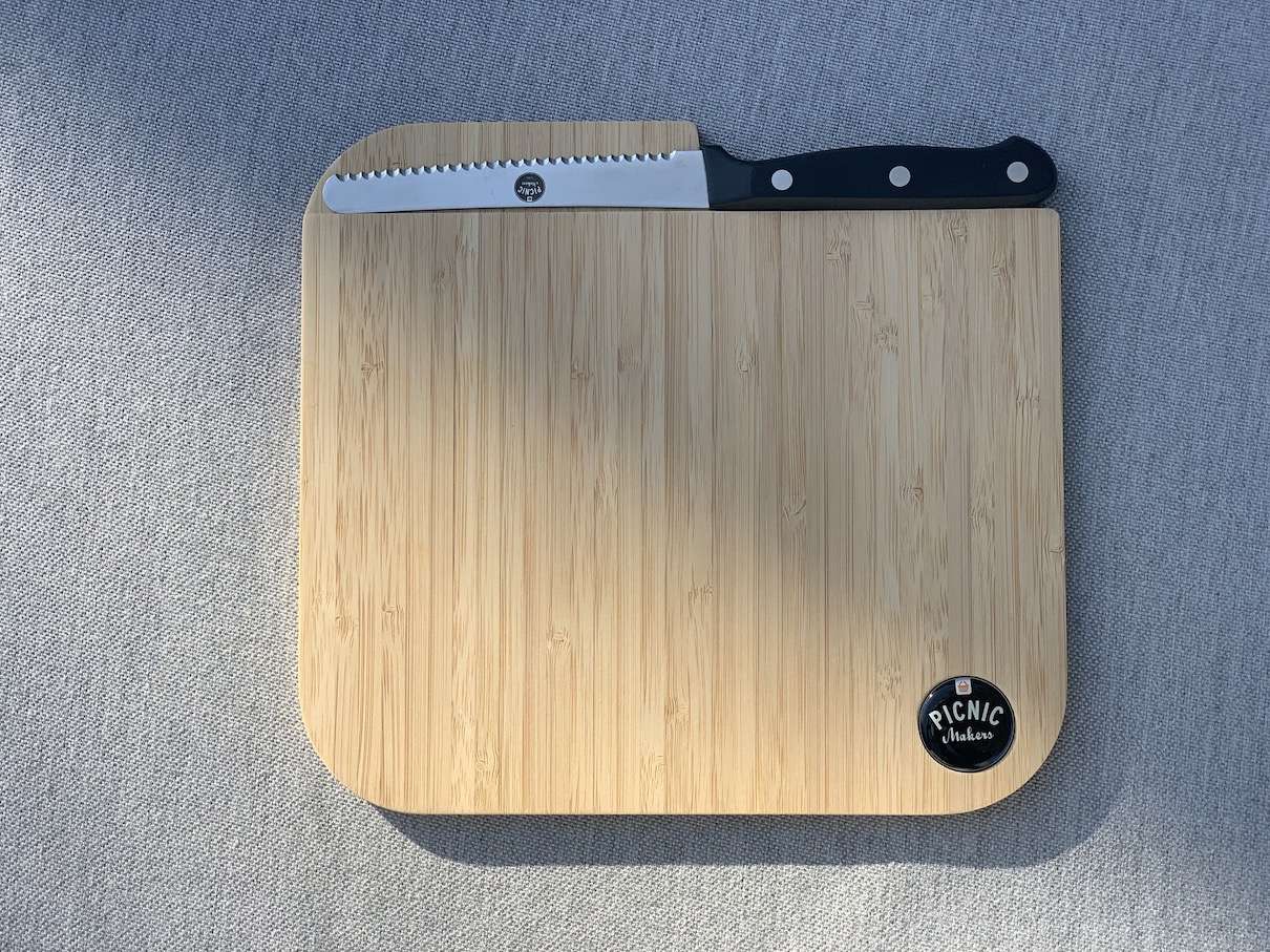 suba.cuttingboard Schneidbrett mit Wüsthof Messer